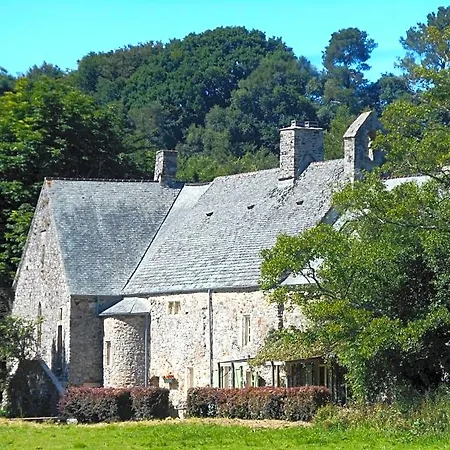 Panzió Prieure St Pierre De La Luthumiere