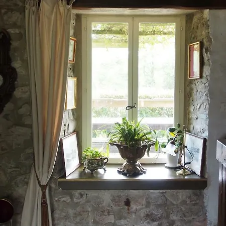 Prieure St Pierre De La Luthumiere 住宿加早餐酒店 *