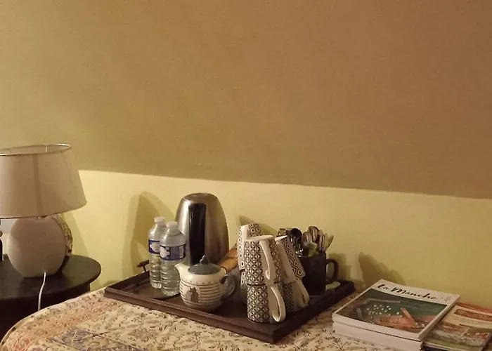 Couette-café Prieure St Pierre De La Luthumiere *