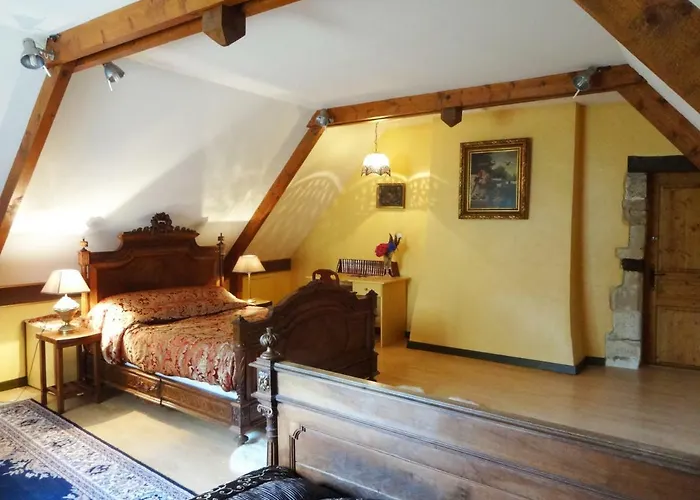 Prieure St Pierre De La Luthumiere