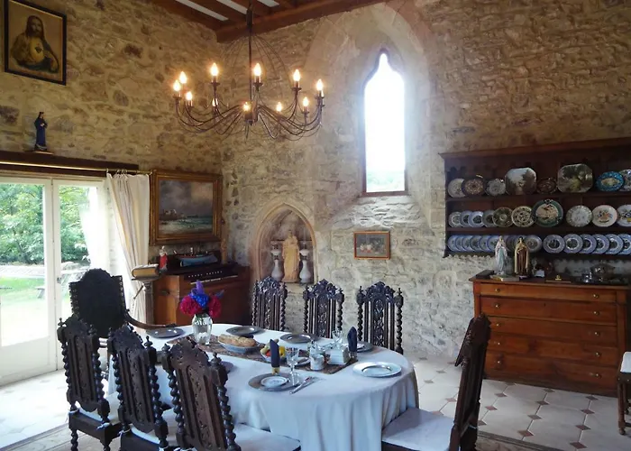 Couette-café Prieure St Pierre De La Luthumiere *