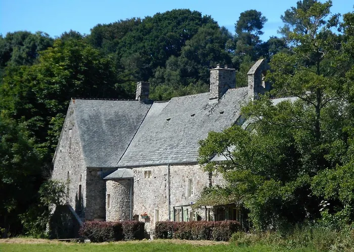 Couette-café Prieure St Pierre De La Luthumiere Brix