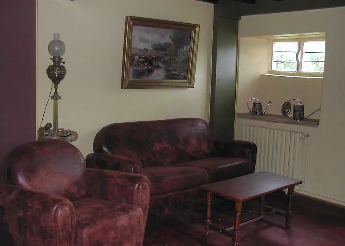 Prieure St Pierre De La Luthumiere Brix