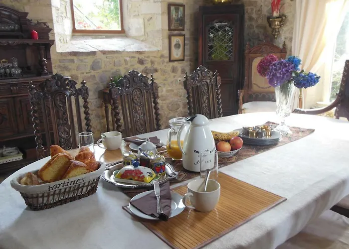 Couette-café Prieure St Pierre De La Luthumiere *