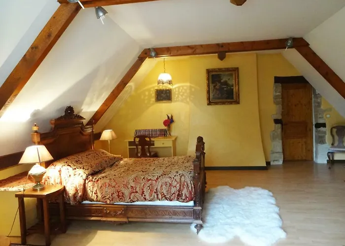 Prieure St Pierre De La Luthumiere * Brix