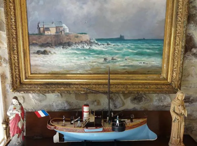 Prieure St Pierre De La Luthumiere Couette-café Brix